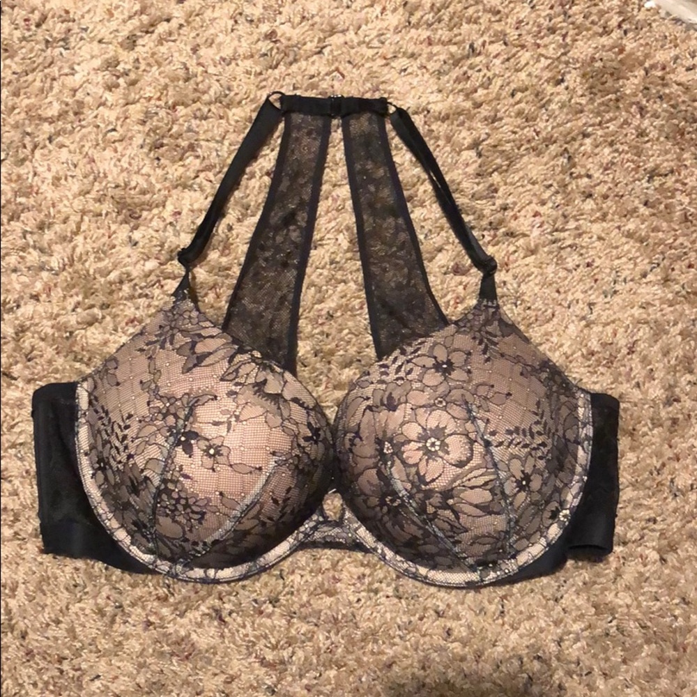 V.S. Very Sexy Push Up Bra (38C)
